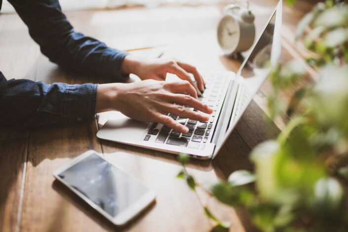 Create or maintain your website with Small Wonders Websites